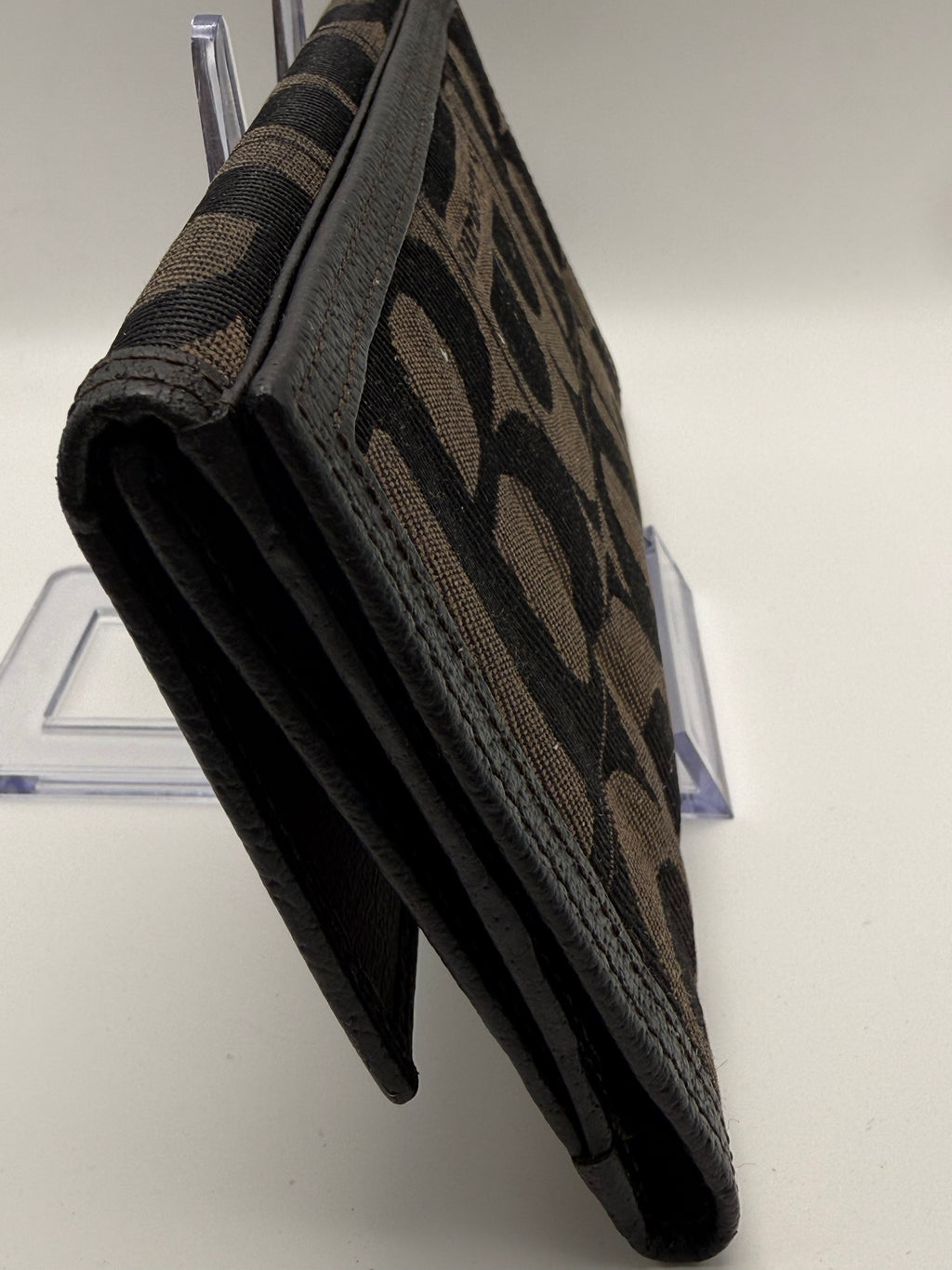 Burberrys of London Vintage Continental Long Wallet – Brown/Black