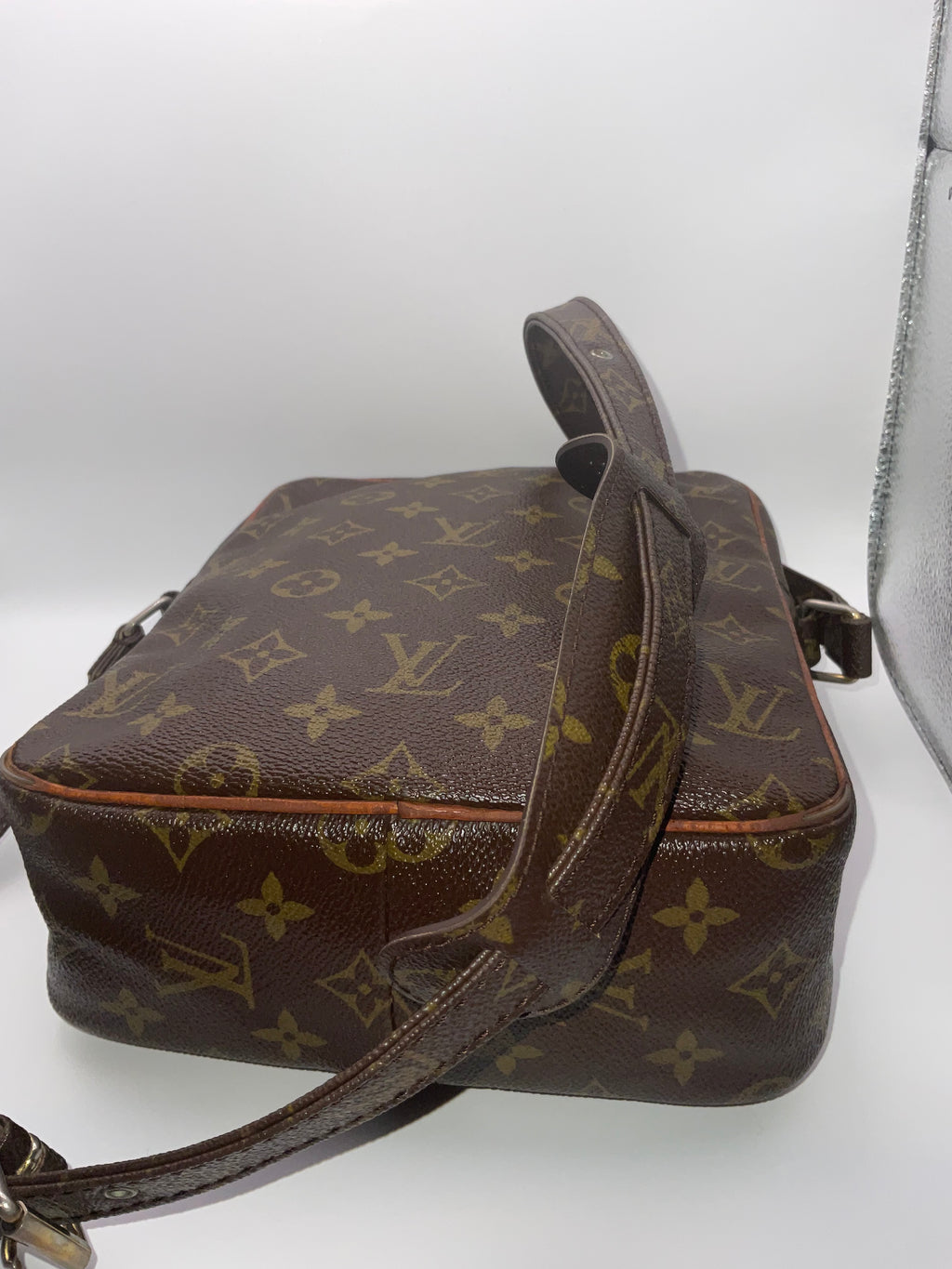 Louis Vuitton Monogram Trocadero 27 Crossbody Bag | Authentic Vintage
