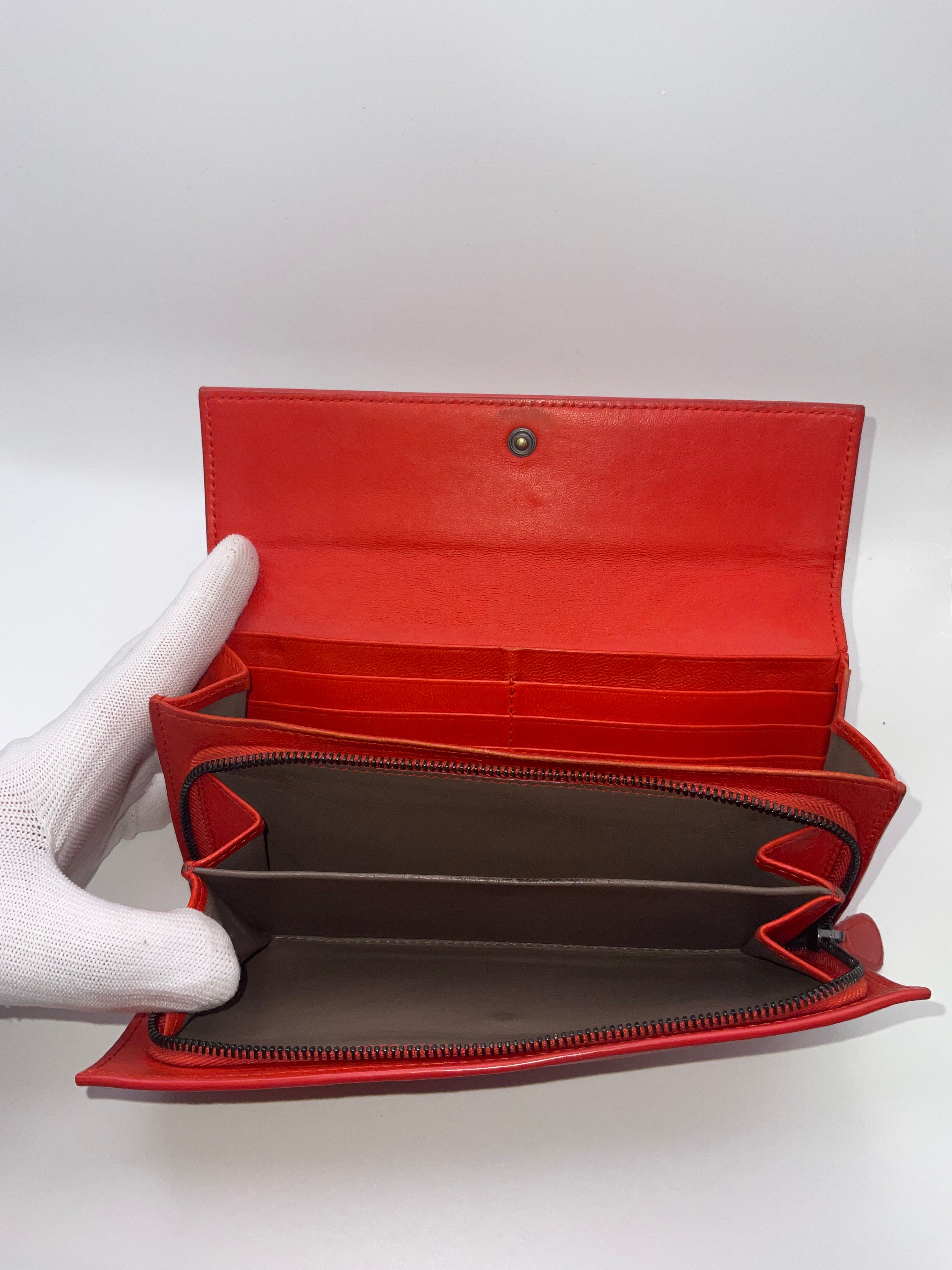 Bottega Veneta Intrecciato Red Leather Continental Wallet – Authentic