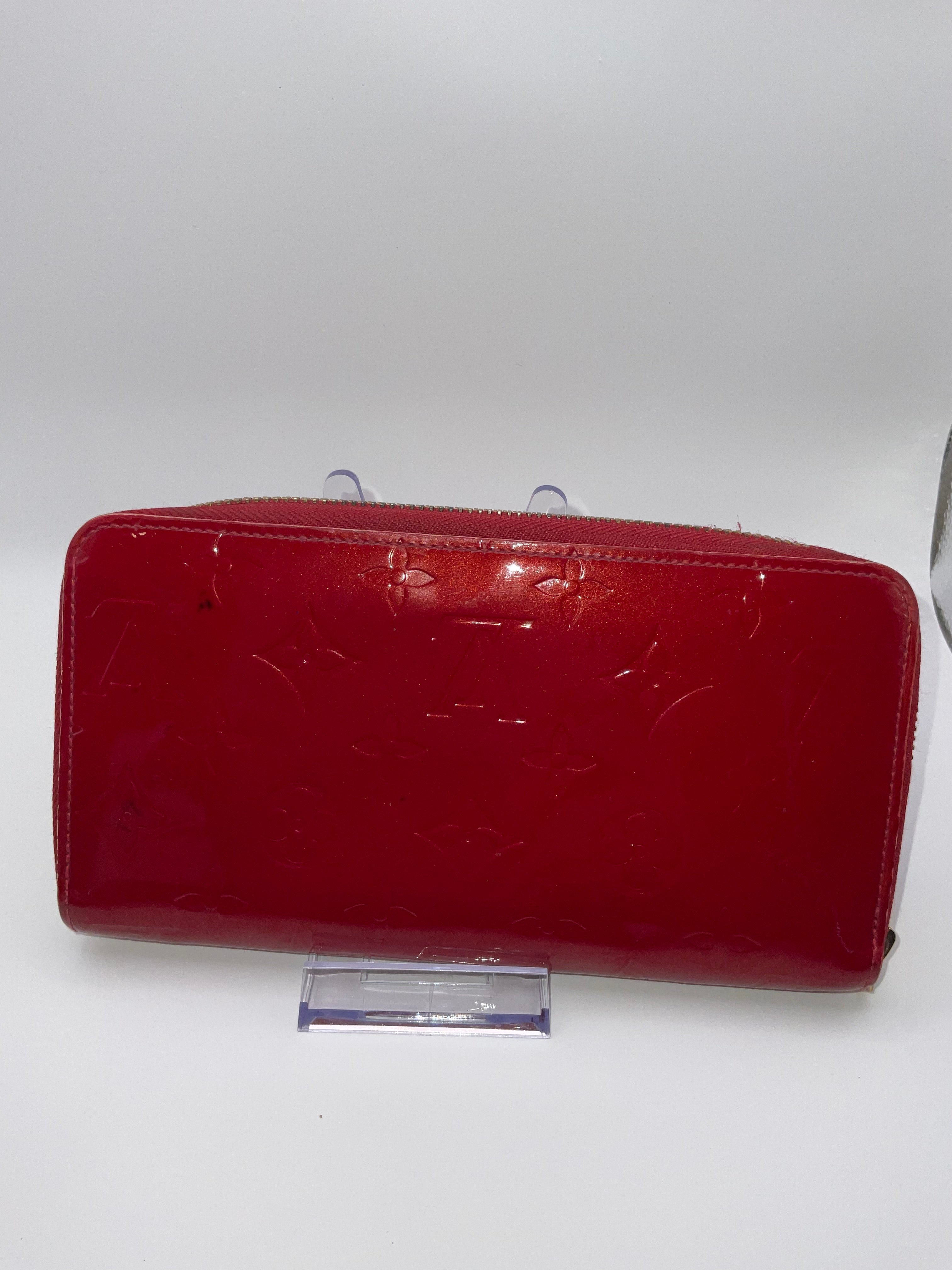 Louis Vuitton Zippy Wallet Monogram Vernis Rouge Red Patent Leather | Authentic