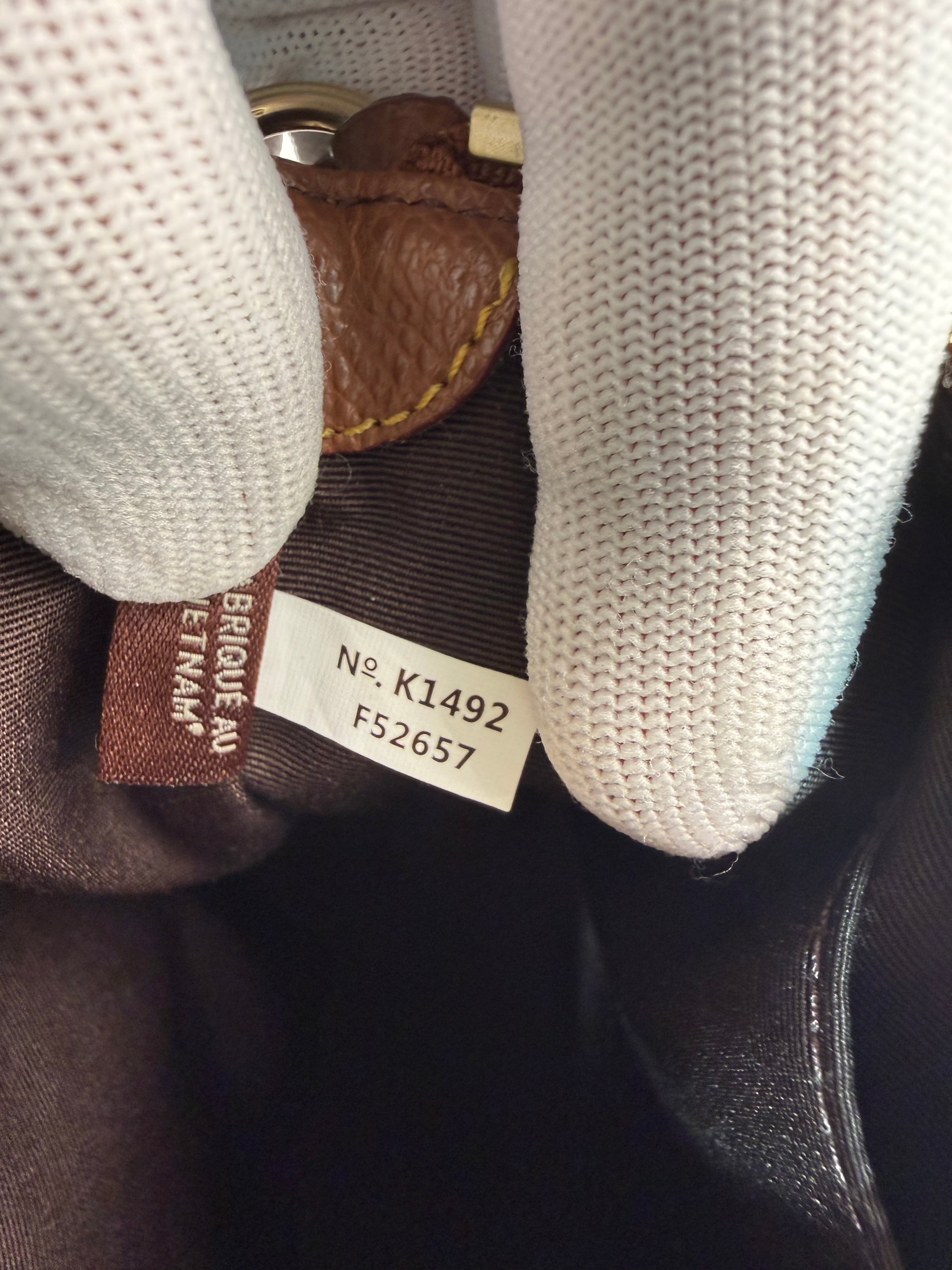 Coach Signature Canvas Crossbody Bag – Khaki/Mahogany