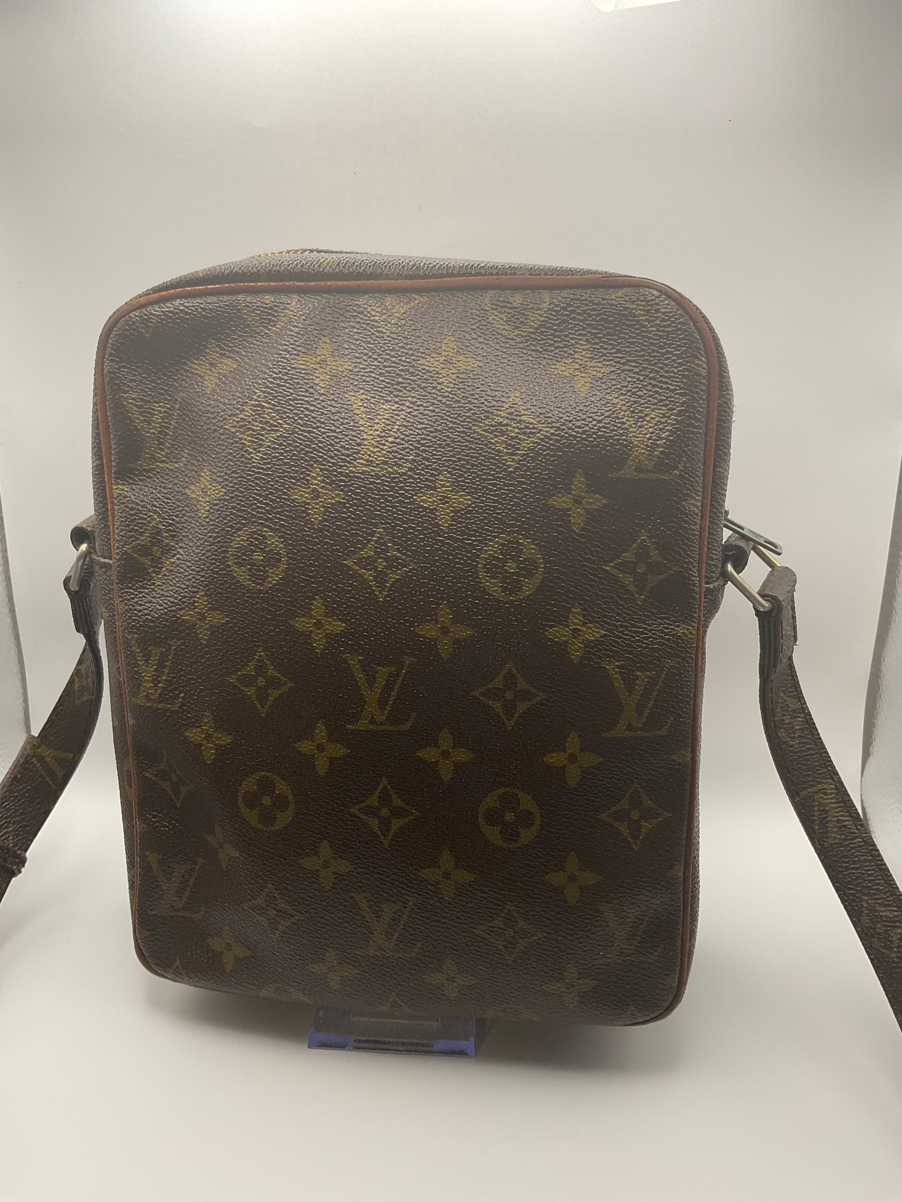 Louis Vuitton Monogram Trocadero 27 Crossbody Bag | Authentic Vintage