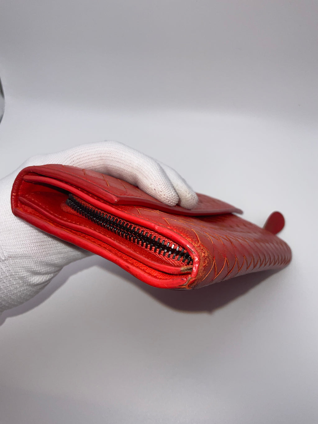 Bottega Veneta Intrecciato Red Leather Continental Wallet – Authentic