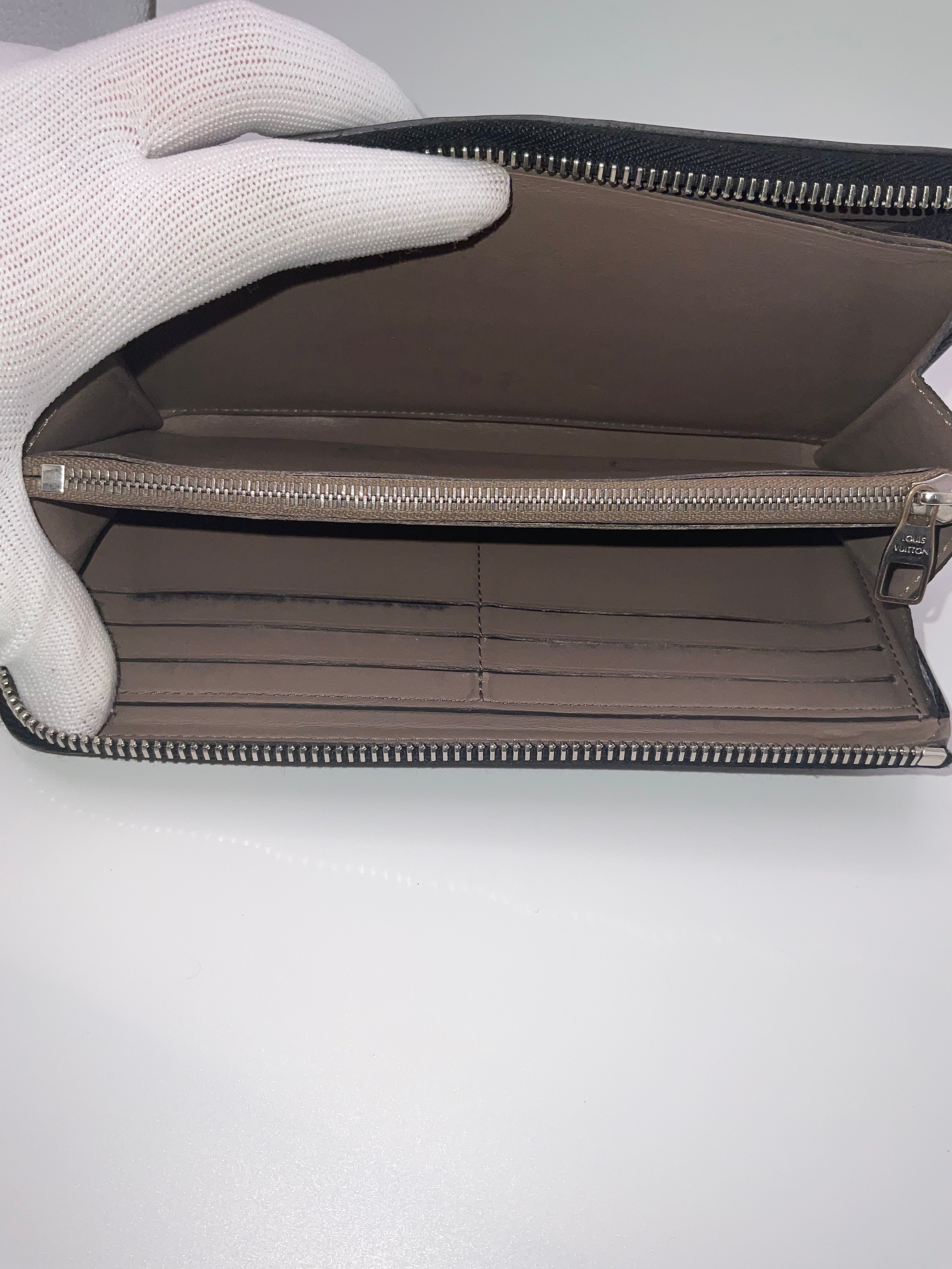 Louis Vuitton Taiga Leather Zippy Wallet Black | Zip Around Long Wallet