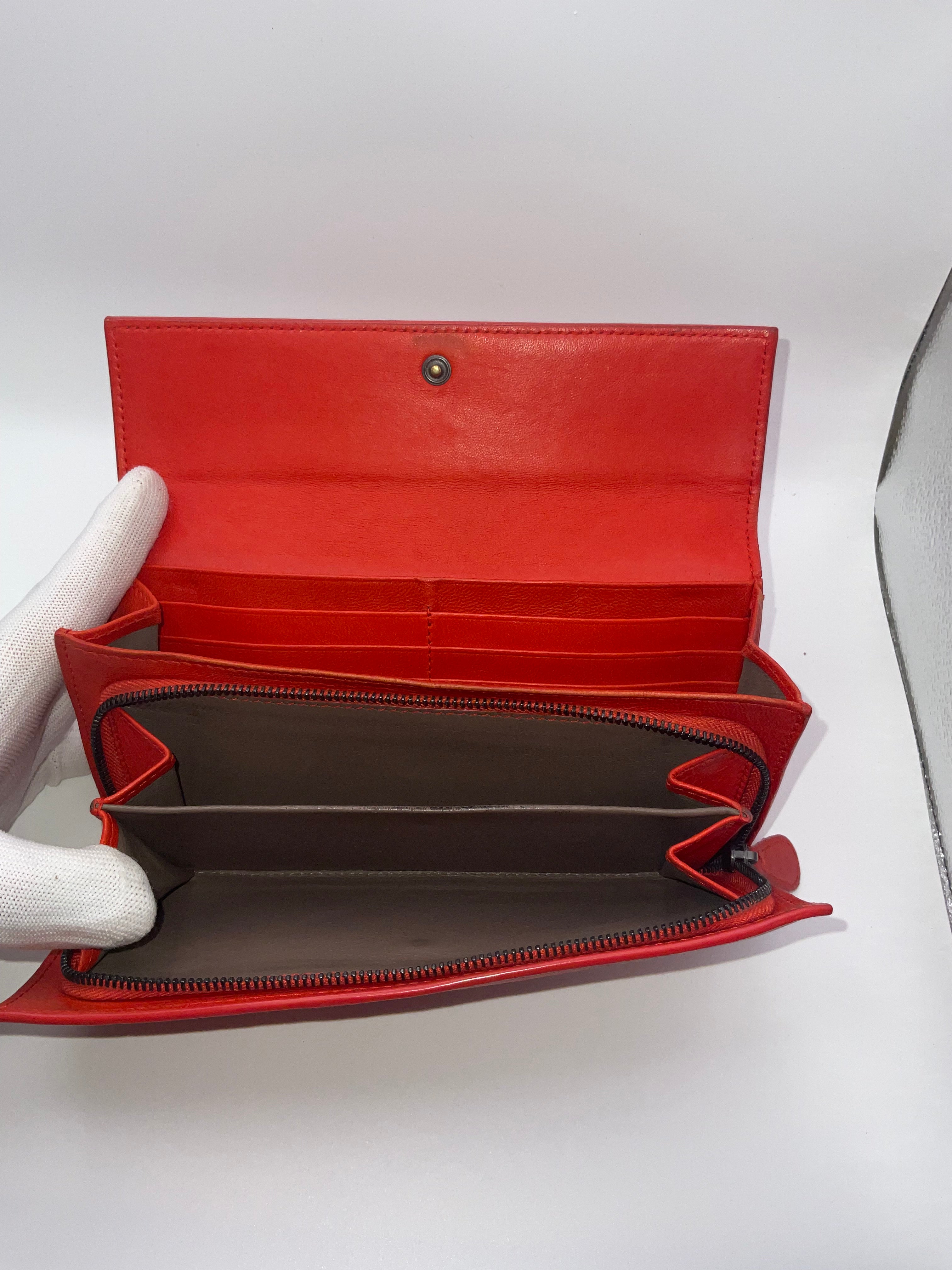Bottega Veneta Intrecciato Red Leather Continental Wallet – Authentic