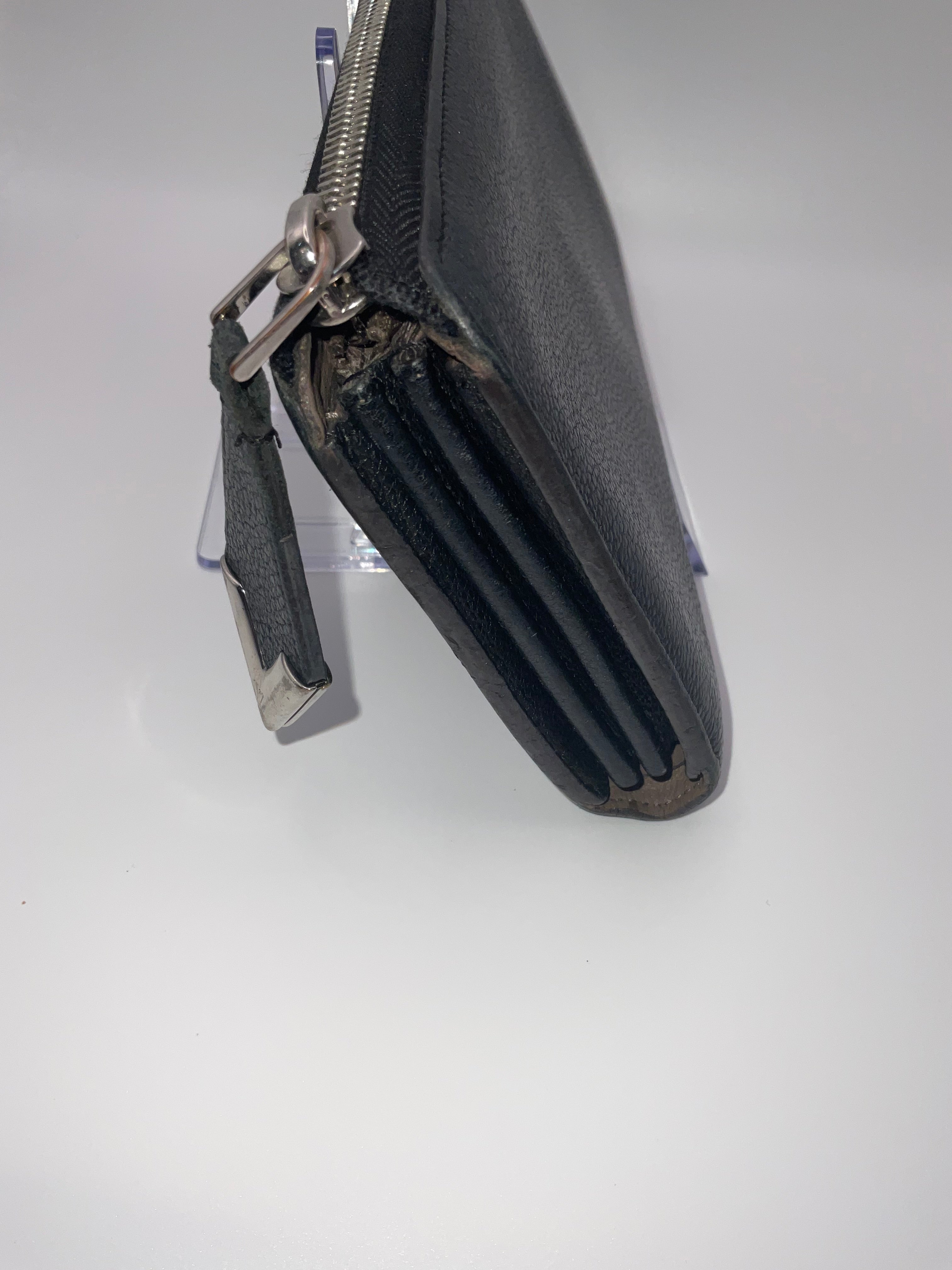 Louis Vuitton Taiga Leather Zippy Wallet Black | Zip Around Long Wallet