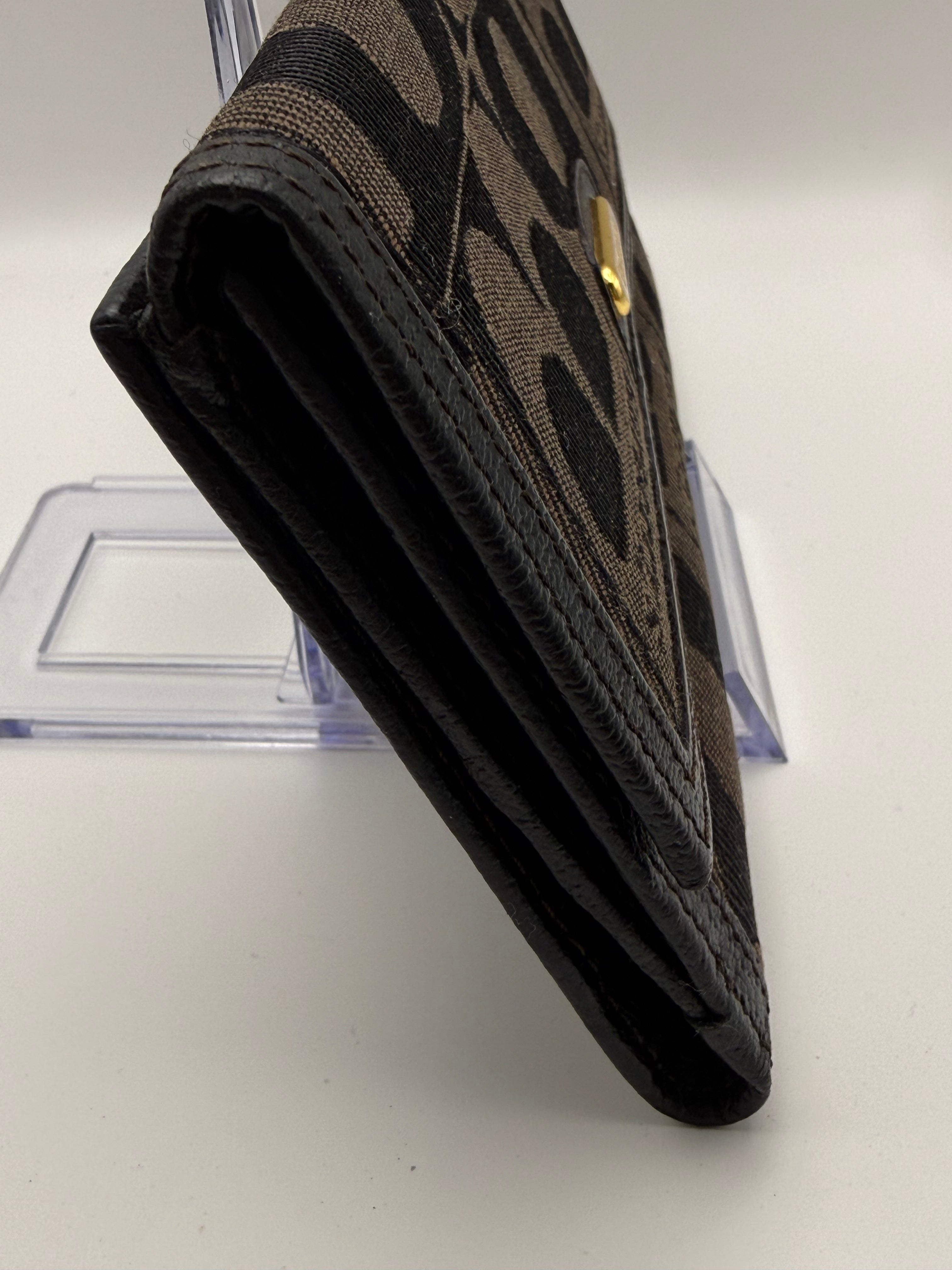 Burberrys of London Vintage Continental Long Wallet – Brown/Black