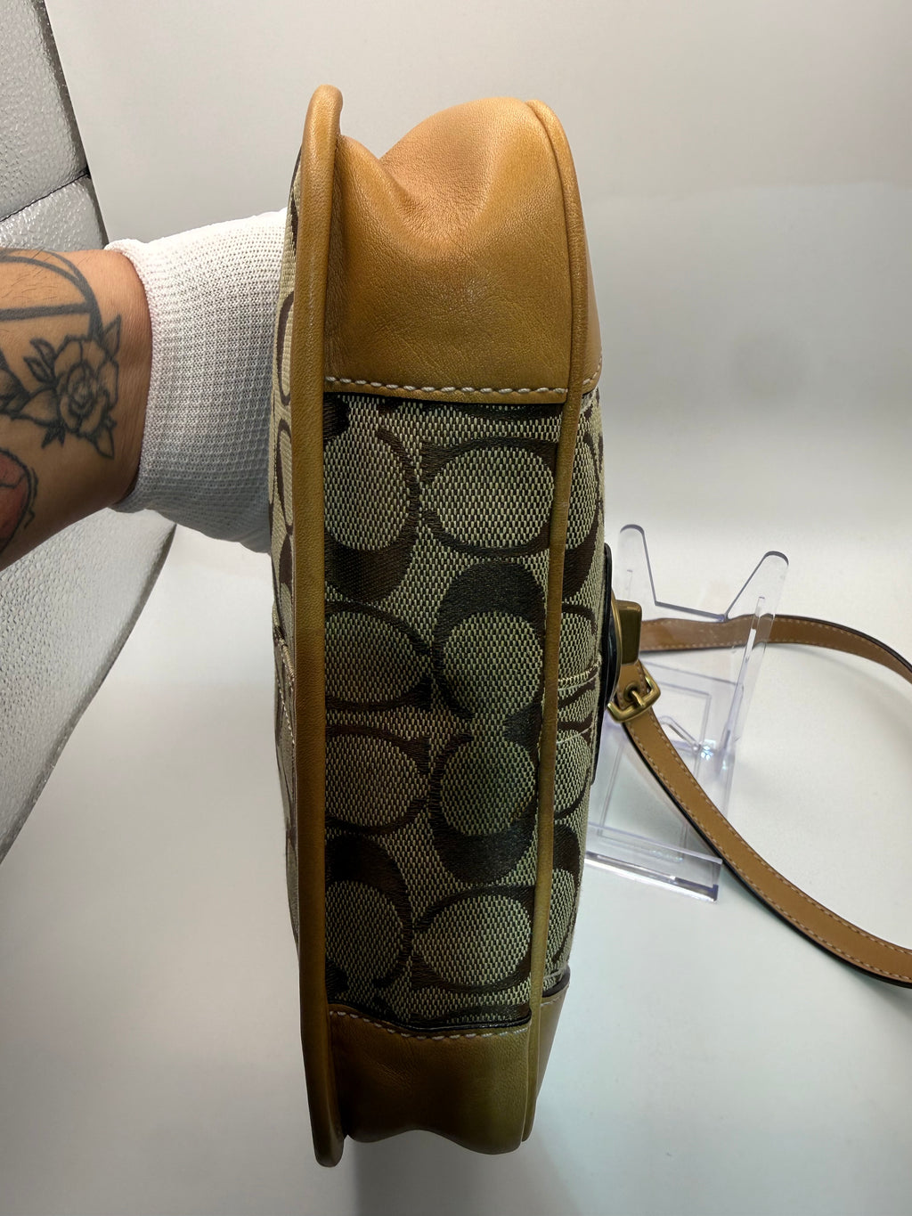 Coach Signature Canvas Shoulder Bag – Khaki/Tan | Turn-Lock Flap