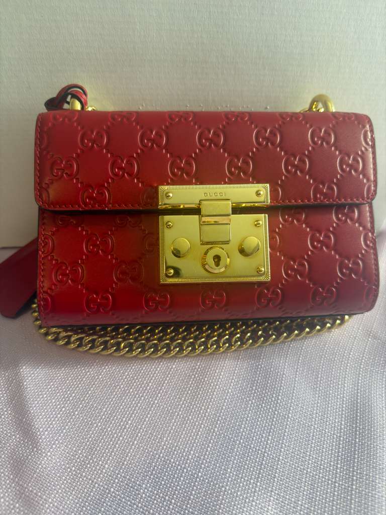 Gucci Padlock Signature GG Embossed Leather Mini Shoulder Bag – Red