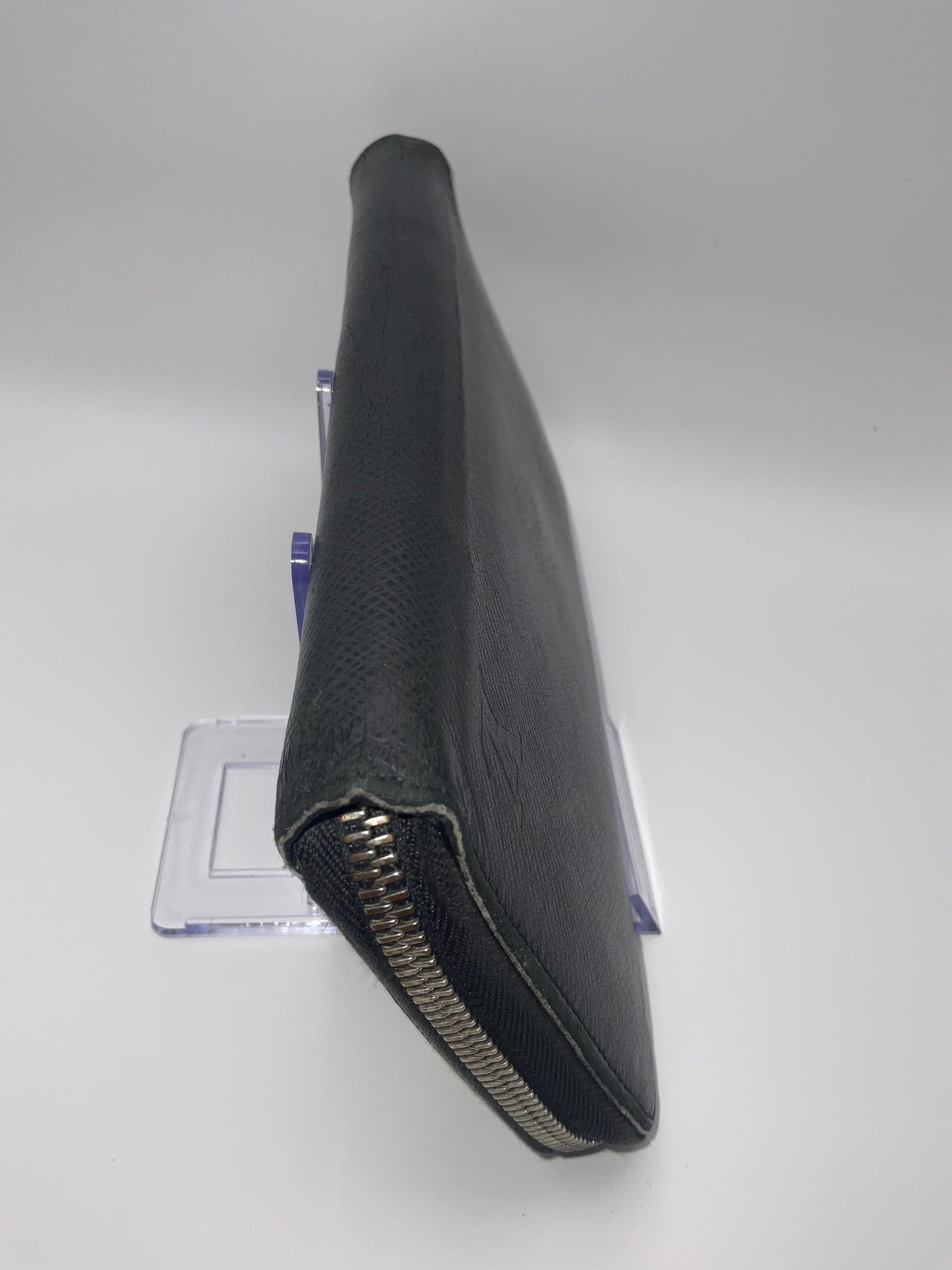 Louis Vuitton Taiga Leather Zippy Organizer Wallet Black | Made in Spain