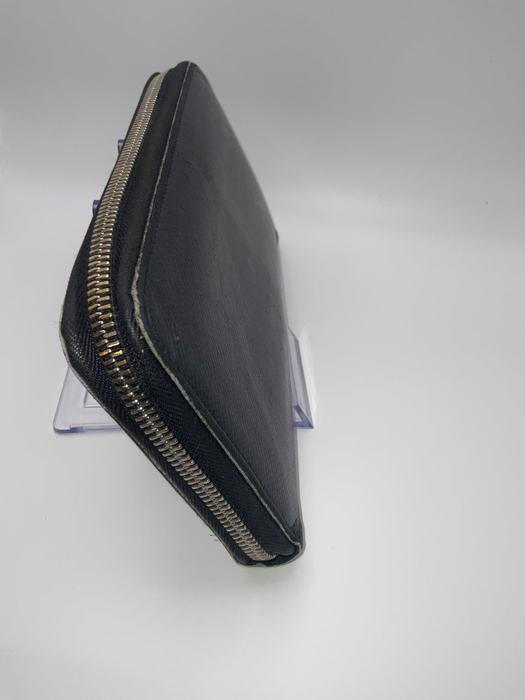 Louis Vuitton Taiga Leather Zippy Organizer Wallet Black | Made in Spain
