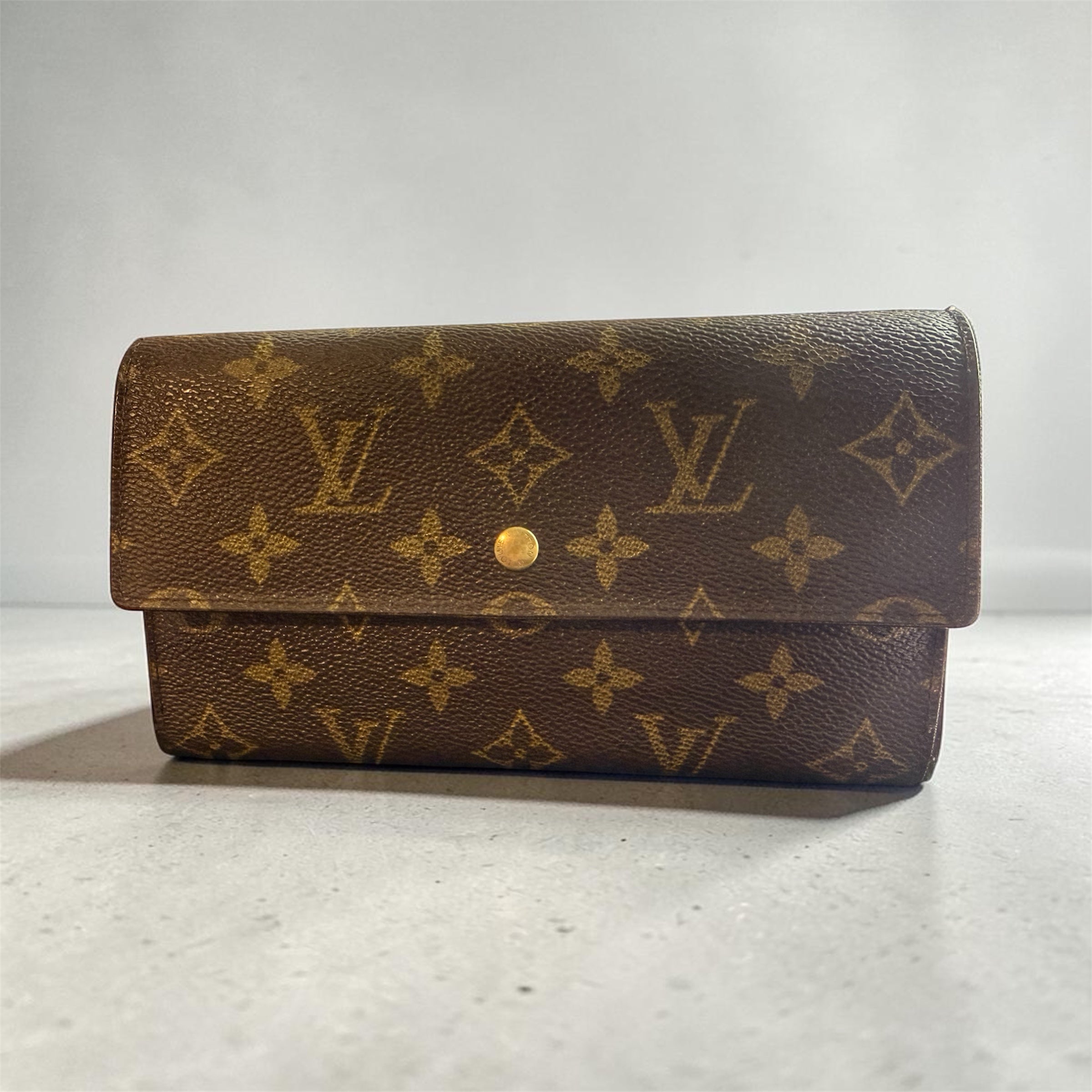 Louis Vuitton Monogram Porte Trésor International Long Wallet – Authentic with Entrupy COA