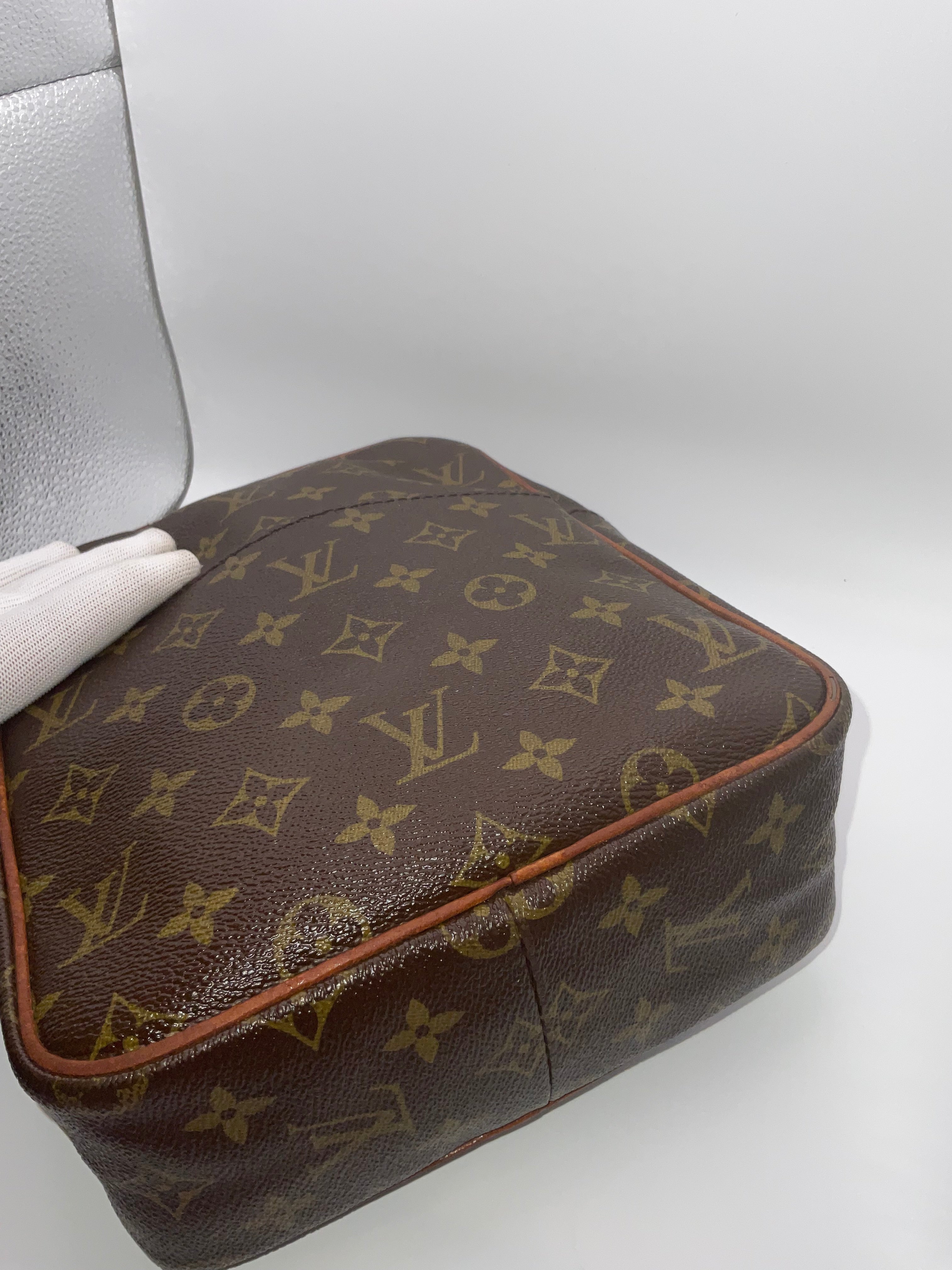 Louis Vuitton Monogram Trocadero 27 Crossbody Bag | Authentic Vintage