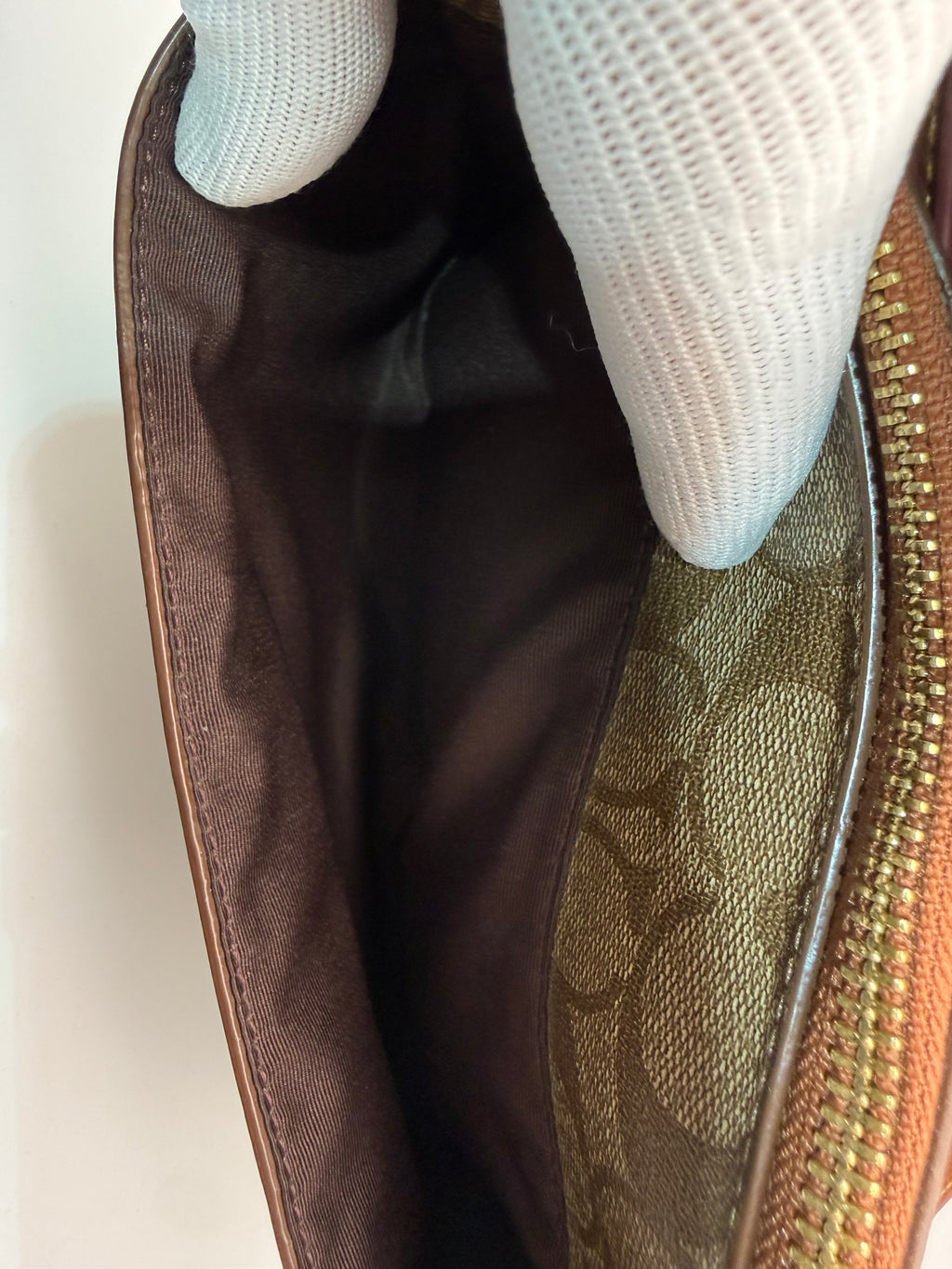 Coach Signature Canvas Crossbody Bag – Khaki/Mahogany