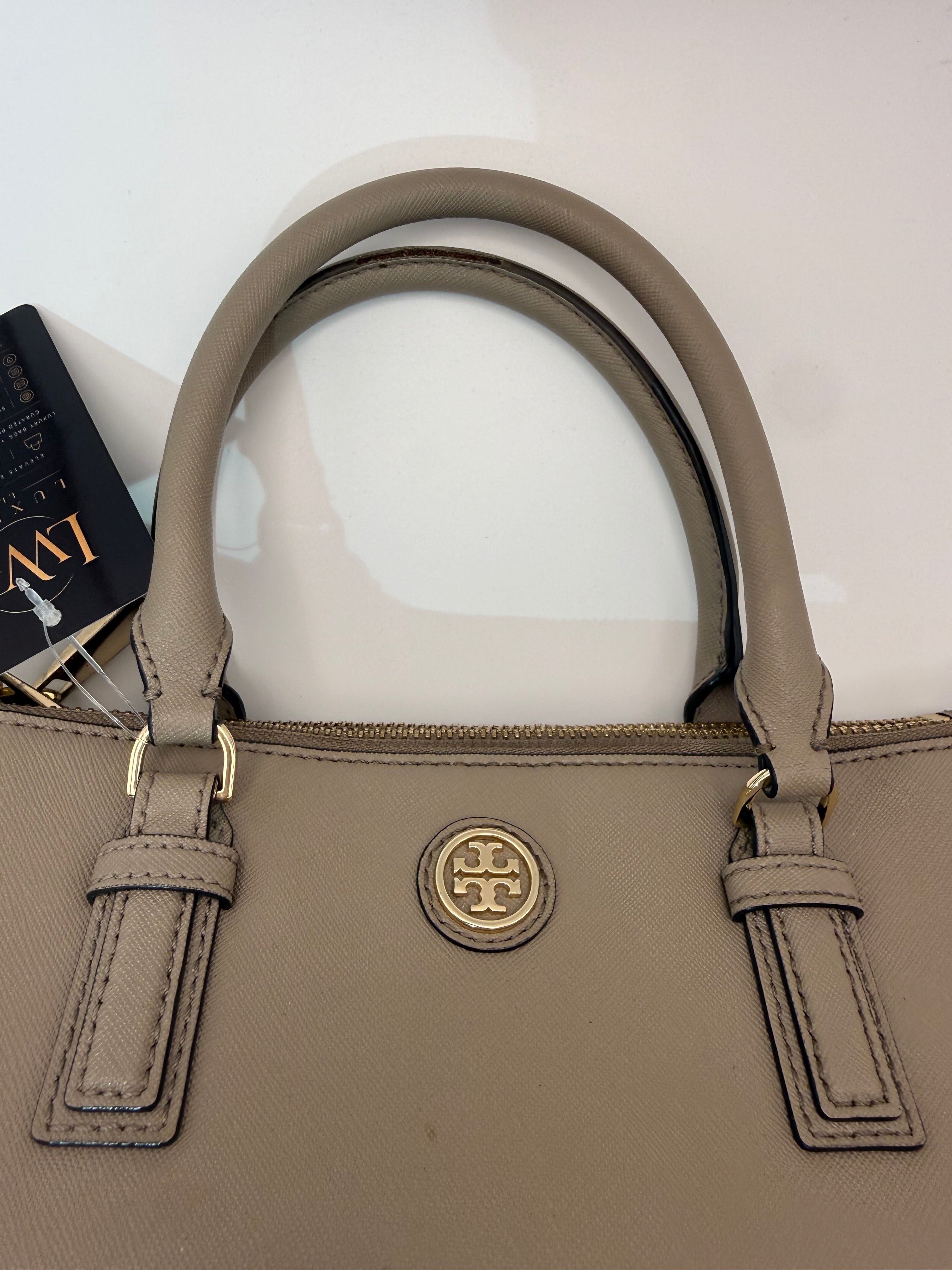 Tory Burch Bolso Satchel de Piel Saffiano Taupe