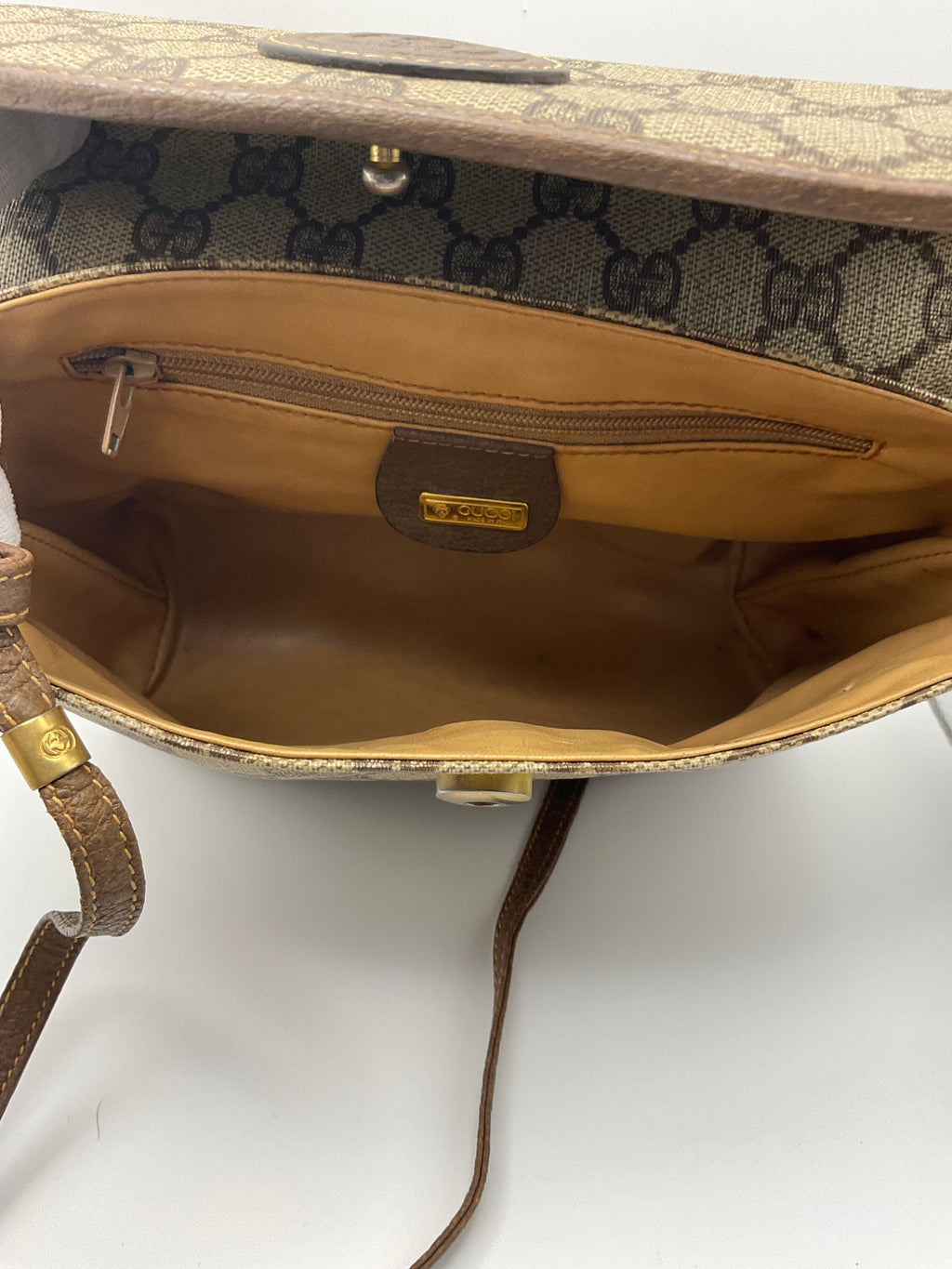Gucci Vintage GG Supreme Monogram Crossbody Bag COA