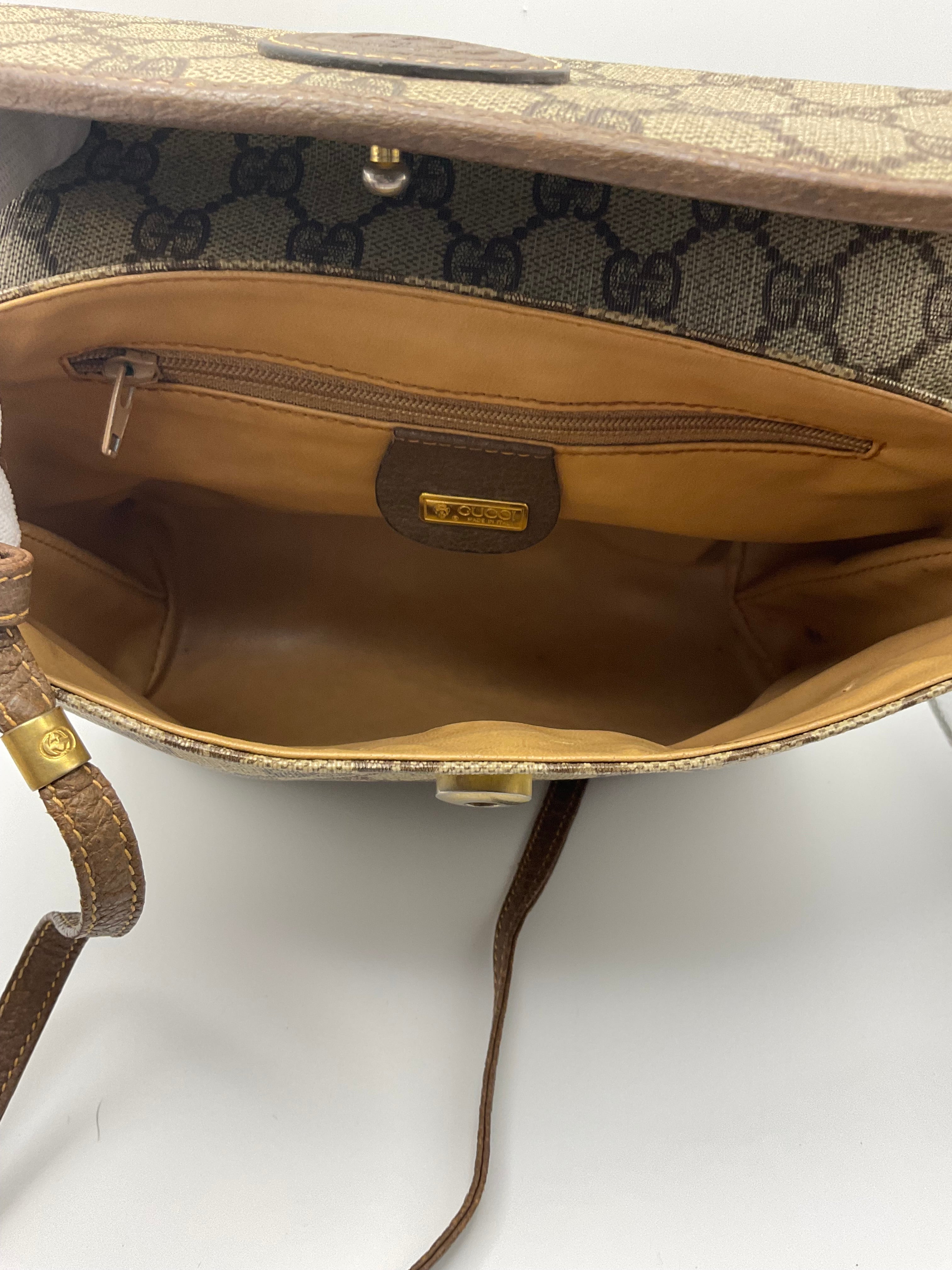 Gucci Vintage GG Supreme Monogram Crossbody Bag COA