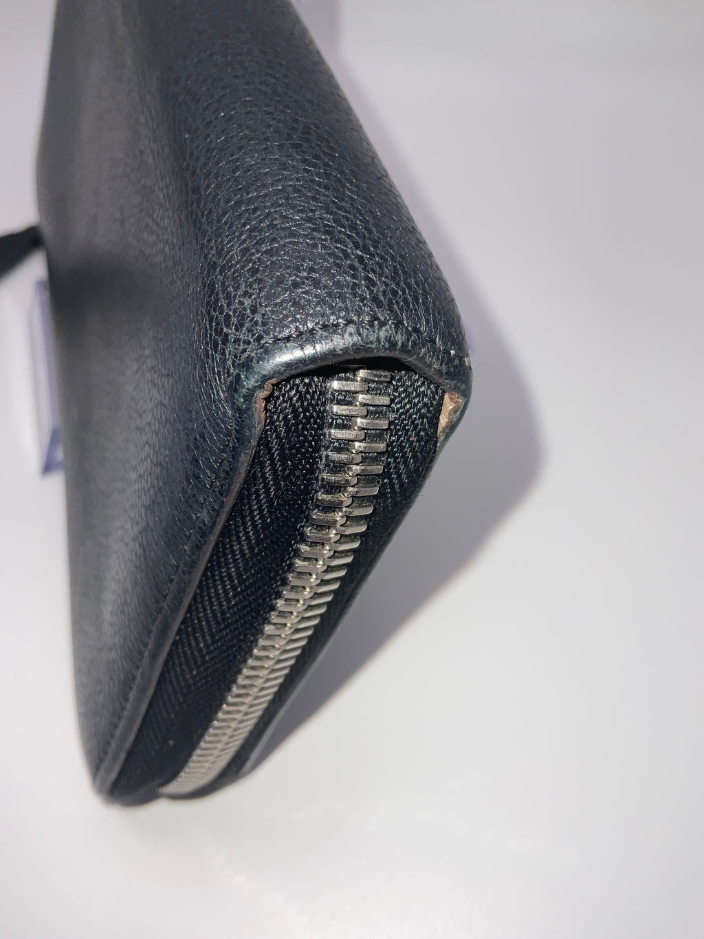 Louis Vuitton Taiga Leather Zippy Wallet Black | Zip Around Long Wallet