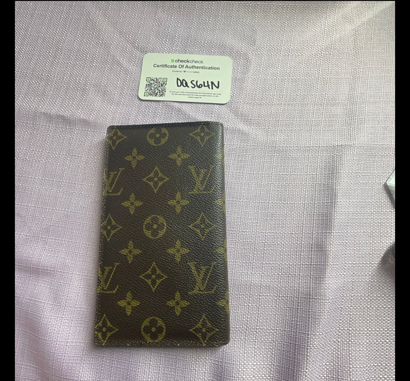 Louis Vuitton Monogram Long Wallet / Checkbook Wallet – Authentic with COA