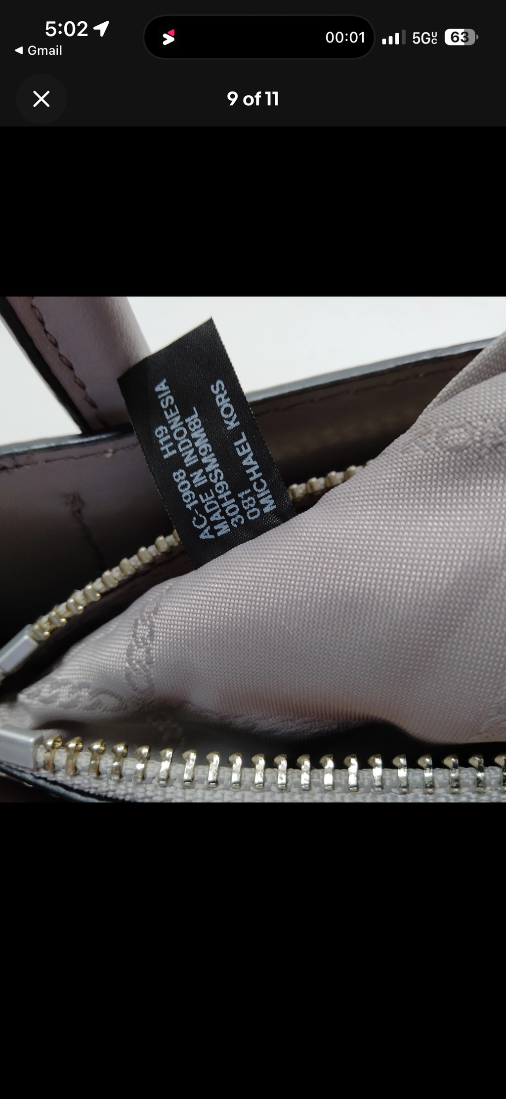 Michael Kors Mercer Medium Messenger Bag – Light Gray Pebbled Leather