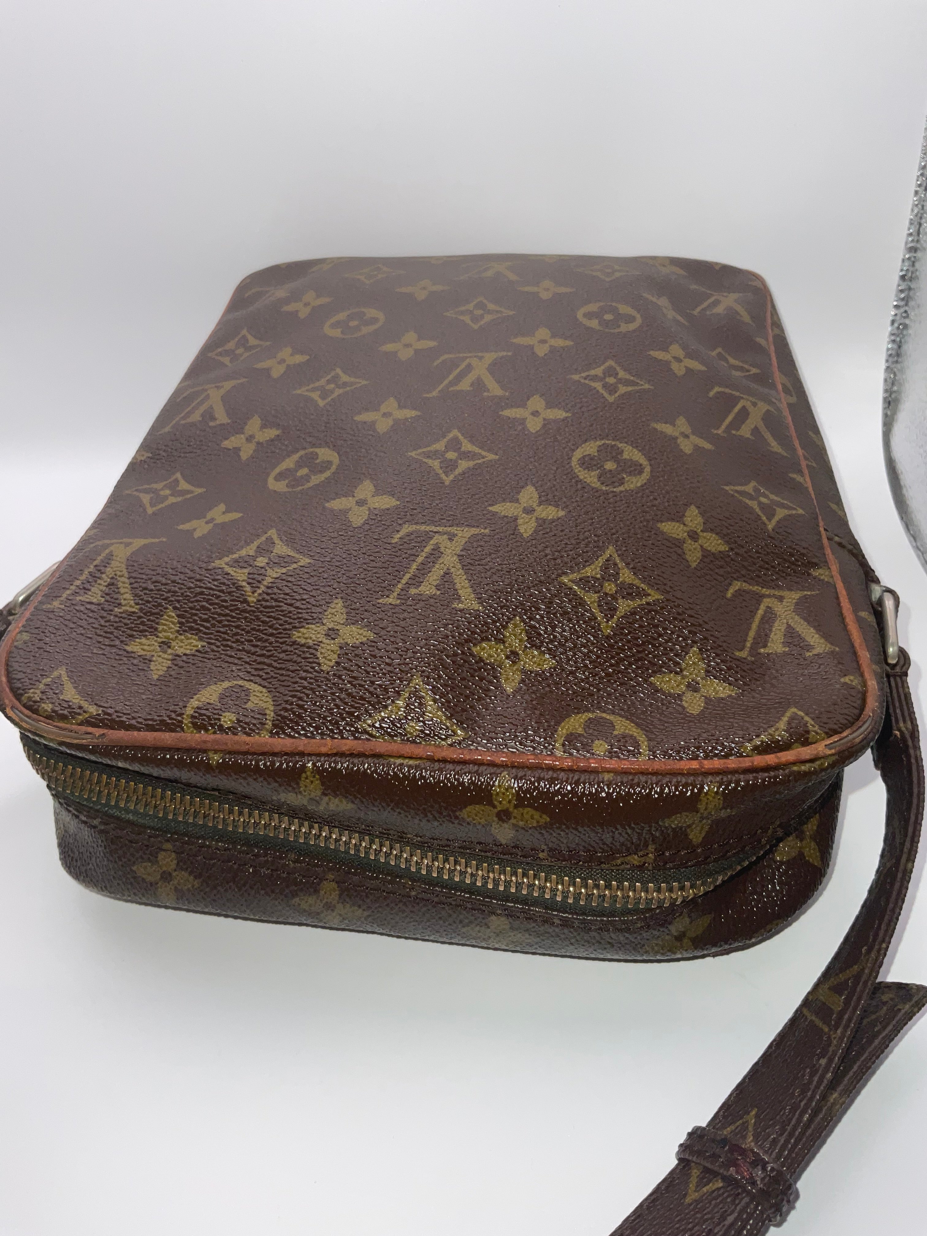 Louis Vuitton Monogram Trocadero 27 Crossbody Bag | Authentic Vintage