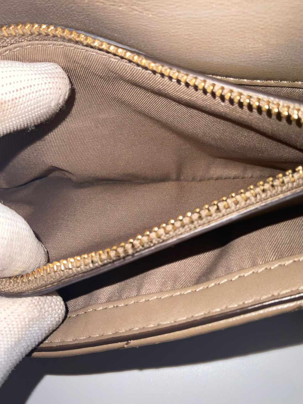Tory Burch Kira Chevron Leather Wallet On Chain Crossbody Taupe Antique Brass
